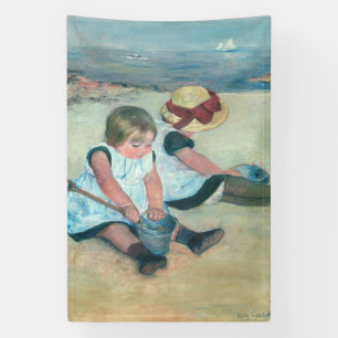 Mary Cassatt - Kinderen die op het strand spelen Spandoek