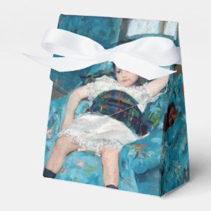 Mary Cassatt - klein meisje in een blauwe stoel Bedankdoosjes