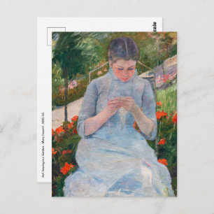 Mary Cassatt - Meisje naait in een tuin Briefkaart