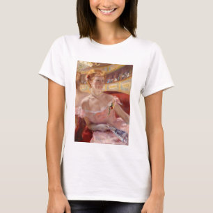 Mary Cassatt - Vrouw met parelketting in een loge T-shirt