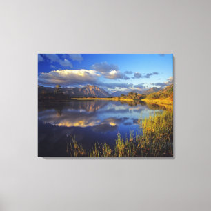 Maskinonge Lake in Waterton Lakes National Park 3 Canvas Afdruk