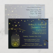Mason Jar en vuurvliegjes bij Dusk Wedding Invitat Uitnodiging Briefkaart (Voorkant / Achterkant)
