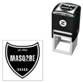 "Masq2Be font design 12" Zelfinktende Stempel (In situ)