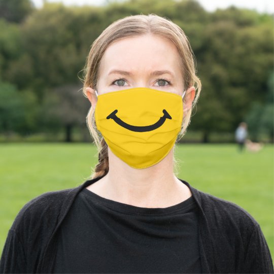 Masque En Tissu Dessin De Joyeux Visage Souriant Bouche Souriante Zazzle Be