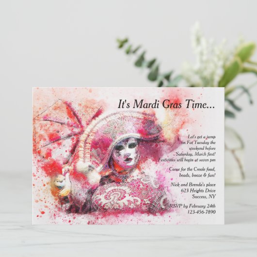 Masquerade Character in Red Invitation Kaart (Staand voorkant)