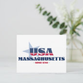 Massachusetts en carte postale rouge, blanche et b (Debout devant)