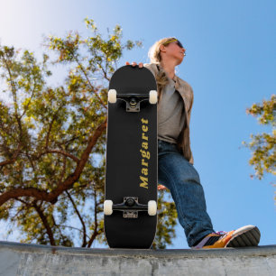 Massief zwart skateboard met Jouw naam in stijl