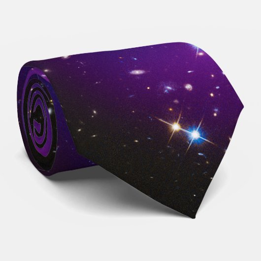 Massieve Galaxy Cluster MACS J0717 Stropdas (Opgerold)