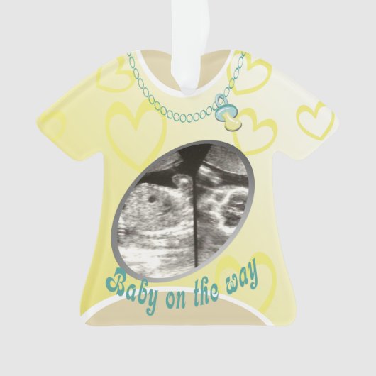 Maternity Shirt Baby aangekondigd Ornament (voorkant)