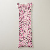 Matig chic roze cheetah printpatroon monogram lichaamskussen (Achterkant (Verticaal))