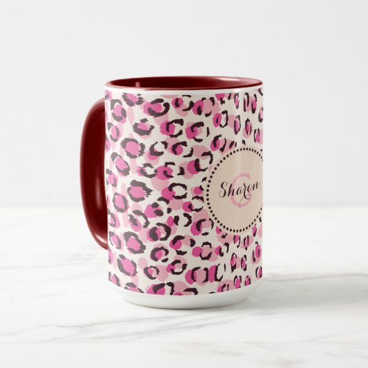 Matig chic roze cheetah printpatroon monogram mok (Voorkant links)