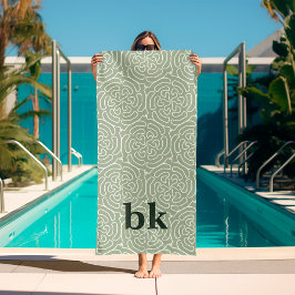 Matig groen patroon, monogrammen strandlaken