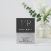 Matig visitekaartje van grijze monogram (Staand voorkant)