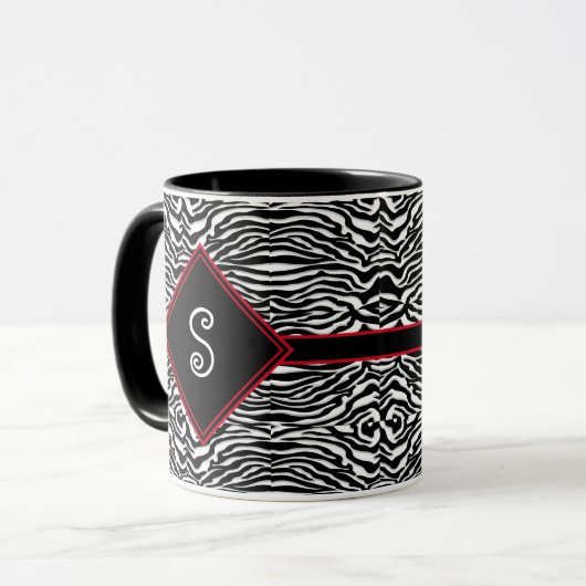 Matig zwart wit Stripe Patroonmonogram Mok (Voorkant links)