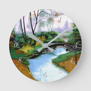 Matin de Foggy calme au bord de la rivière Horloge