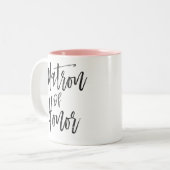 Matron of Honor | Aangepaste bruiloft in Script-st Tweekleurige Koffiemok (Voorkant links)