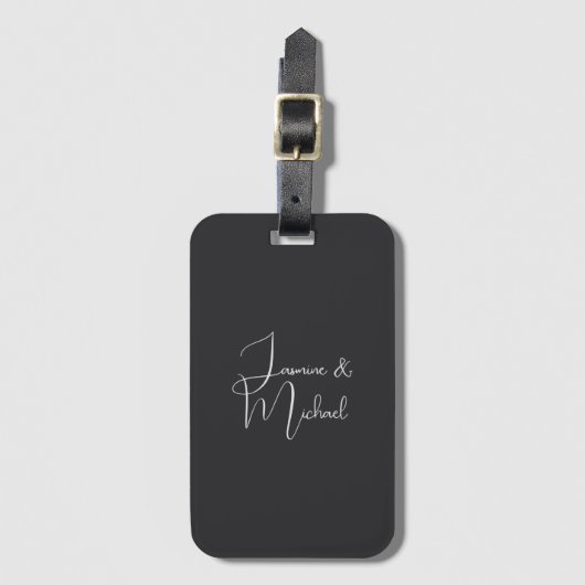 Matte Black Handwriting Couple Names Wedding Bagagelabel (Voorkant (verticaal))