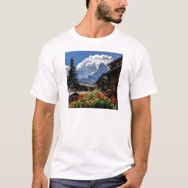 Matterhorn en Zermatt-dorpshuizen, Zwitserland T-shirt