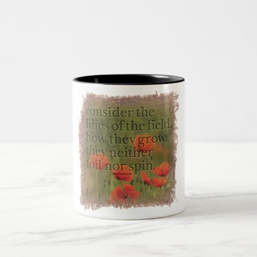 MATTHEW 6:28 - Coffee Mug Tweekleurige Koffiemok (Center)