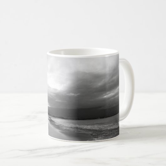 Maui Beach Café Mug | Noir et blanc (Devant droit)