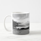 Maui Beach Café Mug | Noir et blanc (Gauche)