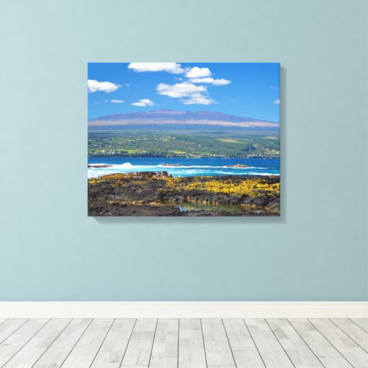 Mauna Kea en Hilo Bay Canvas Afdrukken (Insitu (Houten vloer))