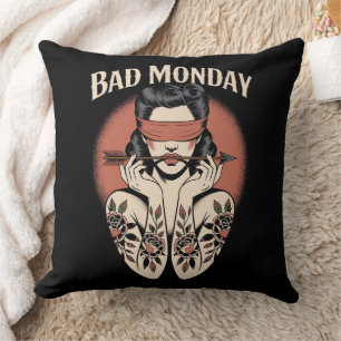 Mauvais Coussin du lundi - Retro Tattoo Art Design