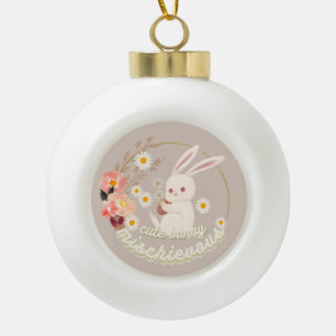 Mauvais lapin mignon et ornement en céramique fleu