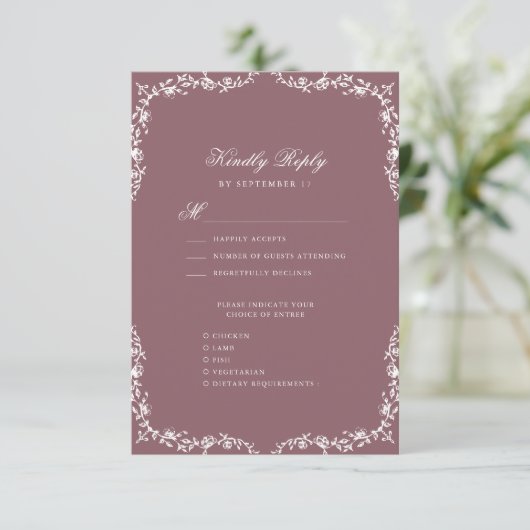 Mauve Elegant Bloemen Bruiloft RSVP Kaartje (Staand voorkant)