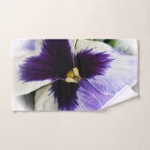 mauve-foncé sur la pensée blanche (Serviette à main)