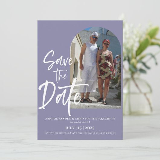 Mauve Photo Enregistrer la date Invitation (Debout devant)