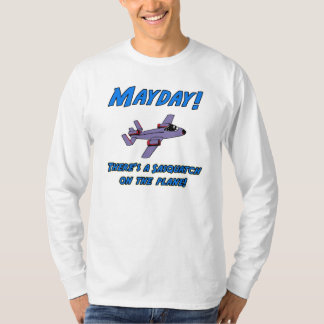 Mayday. Er is een sasquatch op het vliegtuig! T-shirt
