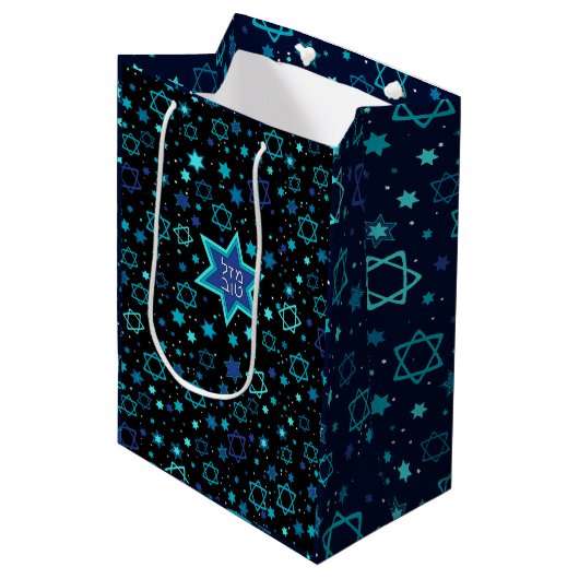 Mazal Tov Gift Bag Medium Cadeauzakje (Voorkant Gekanteld)