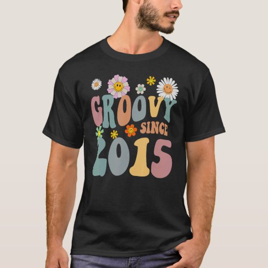 mb Groovy sinds 2015 Retro Hippie Flower 7th Birth T-shirt (Voorkant)