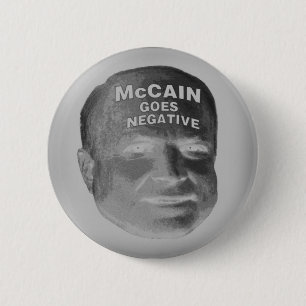 McCain gaat over negatieve Button