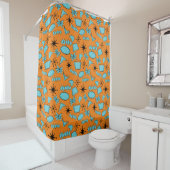 MCM Atomic Shapes Turquoise op Sinaasappel Douchegordijn (In situ)