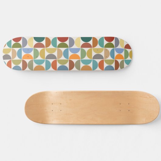 MCM Halfcirkels Patroonkleur op Crème Skateboard (Horizontaal)