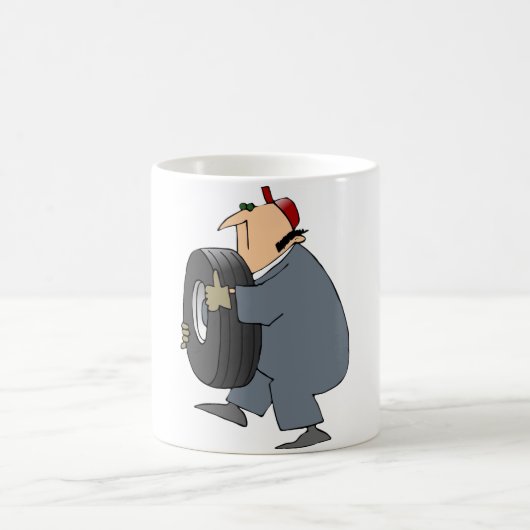 Mécanique Portant Un Pneu De Mug (Centre)