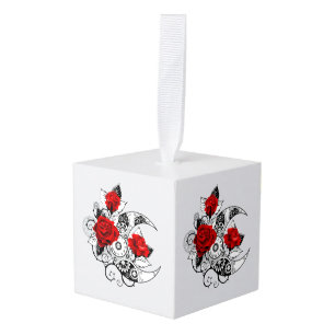 Mechanische haling met rode rozen kubus ornament