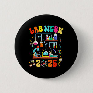 Med Lab Tech Lab Week 2025 Mystery Machine van Dia Ronde Button 5,7 Cm