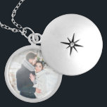 Médaillon Avec Fermoir Cadeau romantique | votre photo personnelle<br><div class="desc">Cette montre renversante comporte votre propre photo personnelle,  parce que un cadeau romantique qu'elle aimera.</div>