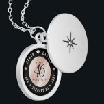 Médaillon Avec Fermoir Élégante célébration du 46e anniversaire du Mariag<br><div class="desc">Commémorez le 46ème anniversaire du mariage avec cet élégant emplacement! Un élégant lettrage noir et blanc avec des perles sur un arrière - plan perlé ajoute une touche mémorable pour cette occasion spéciale et un jalon extraordinaire. Customisez avec les noms du couple heureux, et les dates de leur anniversaire de...</div>