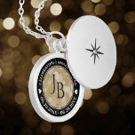 Médaillon Avec Fermoir Élégante fête du 1er anniversaire du Mariage de pa<br><div class="desc">Célébrez le 1er anniversaire du mariage avec ce lieu commémoratif! Un élégant lettrage noir et blanc avec des confettis hexagonaux sur un arrière - plan de papier vieilli ajoute une touche mémorable pour cette occasion spéciale et cette étape importante. Customisez avec les initiales du couple, un message spécial et les...</div>