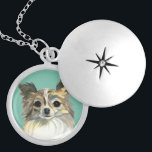 Médaillon Avec Fermoir Portrait d'aquarelle Chihuahua pour cheveux longs<br><div class="desc">Il s'agit d'un tableau d'aquarelle détaillé d'un visage d'un chien chihuahua aux cheveux longs. Il est en fourrure brun clair et foncé et poitrine blanche.</div>