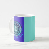 Médaillon bleu violet vert design sur Mug (Devant gauche)