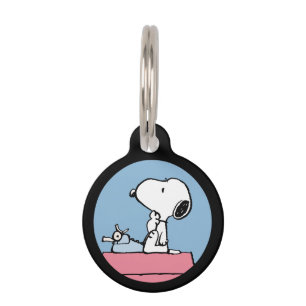 Médaillon Pour Animaux cacahuètes   Snoopy à la machine à écrire