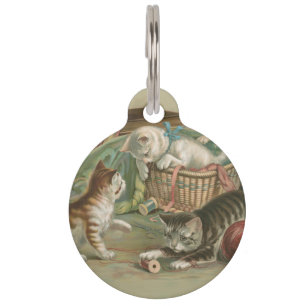 Médaillon Pour Animaux Chatons victoriens vintage jouant dans un panier à