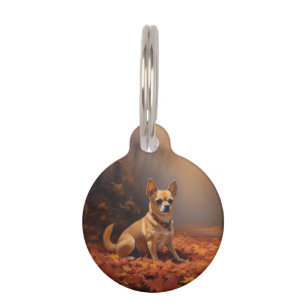 Médaillon Pour Animaux Chihuahua dans les feuilles d'automne tombées insp