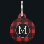Médaillon Pour Animaux Monogramme de Motif de buffle rouge et noir rustiq<br><div class="desc">Un design robuste et masculin avec un espace pour monogrammes. Un motif classique et traditionnel qui existe depuis des années. Si vous devez ajuster l'illustration ou modifier la police,  vous pouvez cliquer sur la zone personnaliser. Cela vous mènera à l'outil de conception où vous pouvez effectuer de nombreux changements.</div>