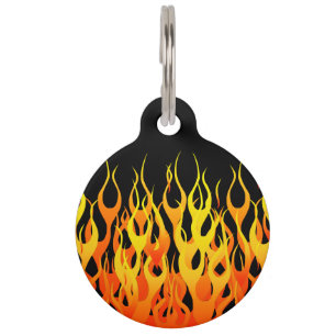 Médaillon Pour Animaux Orange classique emballant des flammes sur le feu